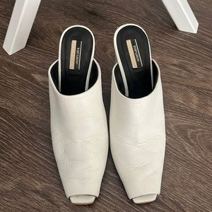 White mules